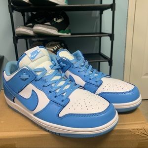 (Lightly Used) Nike Dunk UNC (University Blue) size 9.5mens